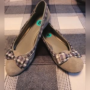 Tommy Hilfiger Gray Flats